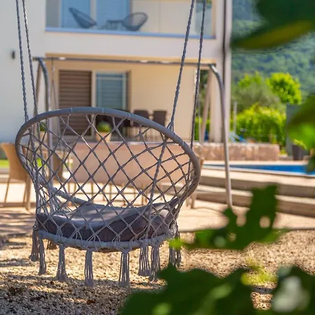 Maria Donji Prolozac