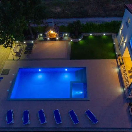 Maria Дом отдыха *